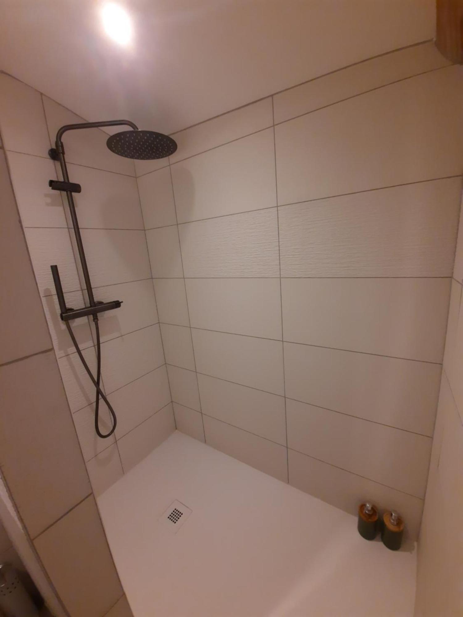 La Bonbonniere Gite De Charme Avec Jacuzzi Malaucène Exteriér fotografie
