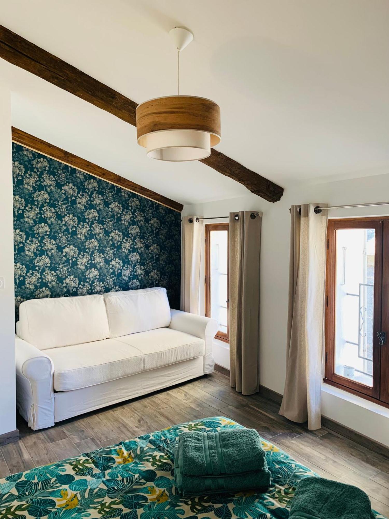 La Bonbonniere Gite De Charme Avec Jacuzzi Malaucène Exteriér fotografie