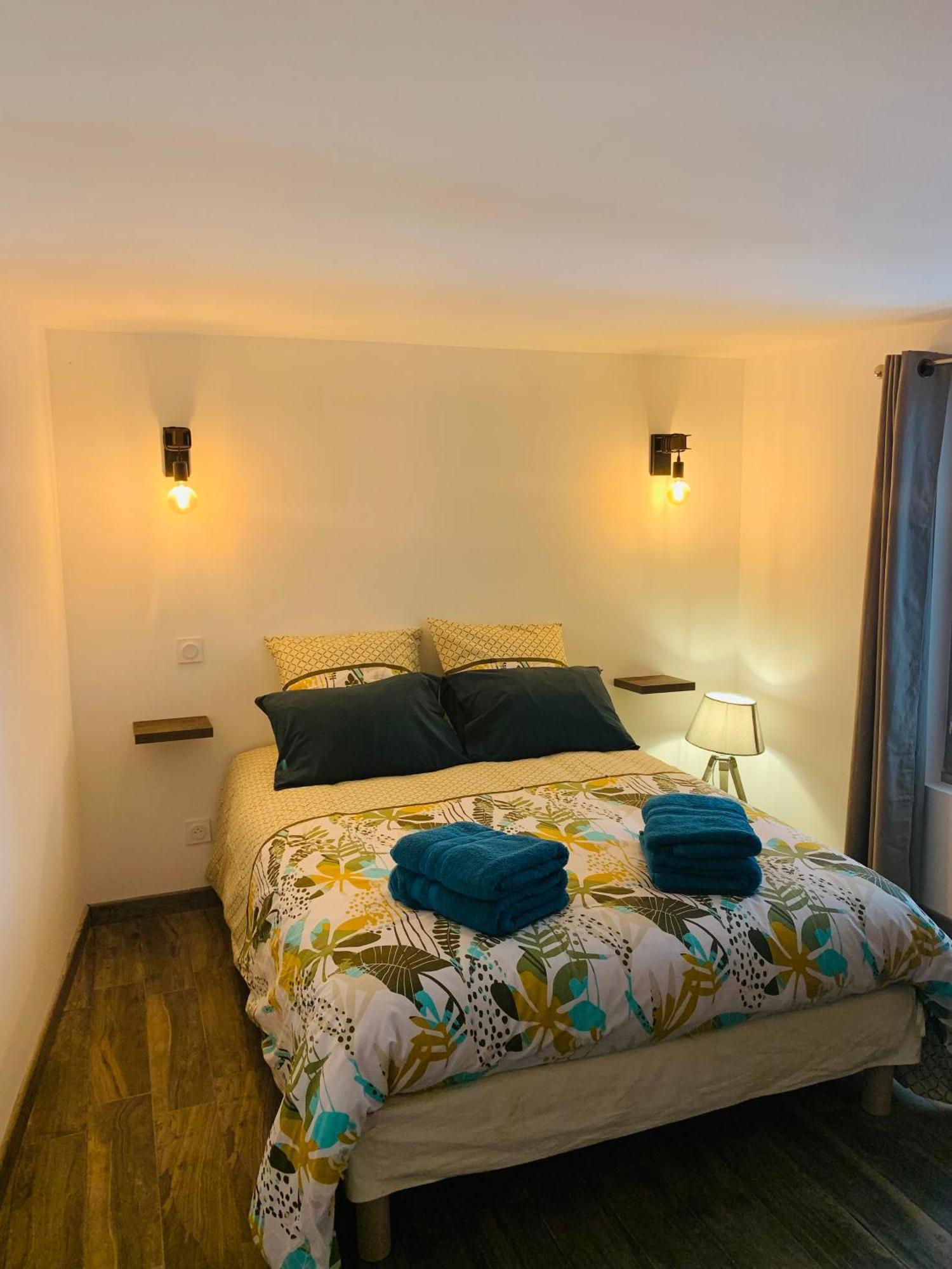 La Bonbonniere Gite De Charme Avec Jacuzzi Malaucène Exteriér fotografie